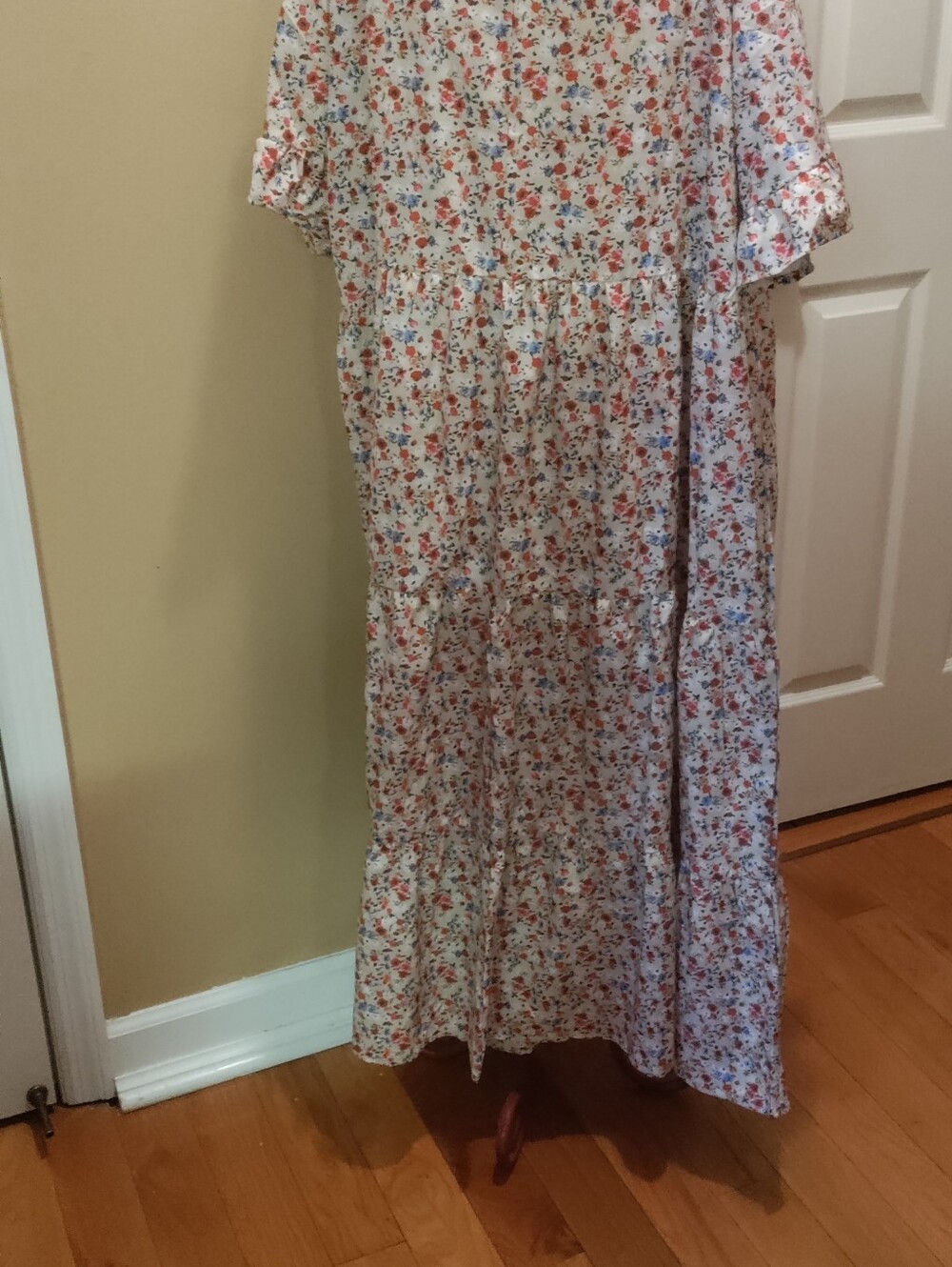 Women's White Floral Ruffle-Sleeve Maxi Dress